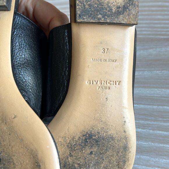 Givenchy Goatskin 4G Flat Toe Ring size 37 - Picture 9 of 11